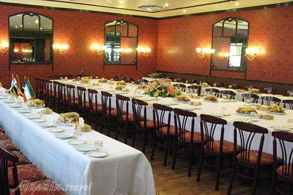 سالن نوفل لوشاتو هتل پارسیان استقلال تهران | علاءالدین تراول