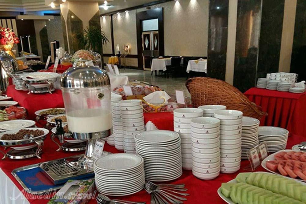 سالن یاس 1 هتل پارسیان استقلال تهران | علاءالدین تراول