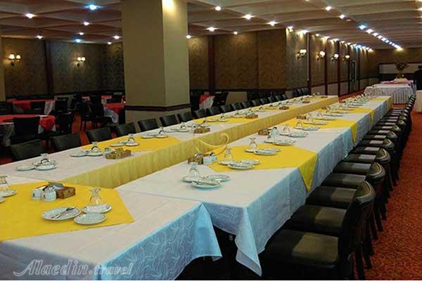 سالن یاس 1 هتل پارسیان استقلال تهران | علاءالدین تراول