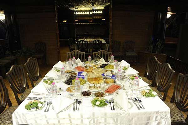 سالن تیاره هتل لاله تهران | علاءالدین تراول