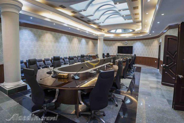 سالن اجلاس CIP فرودگاه مهرآباد | علاءالدین تراول