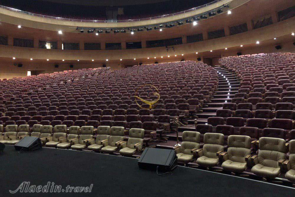 سالن حافظ برج میلاد تهران (سالن اصلی) | علاءالدین تراول