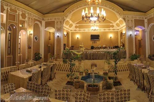 سالن قاجاریه هتل سنتی خوان دوحد یزد