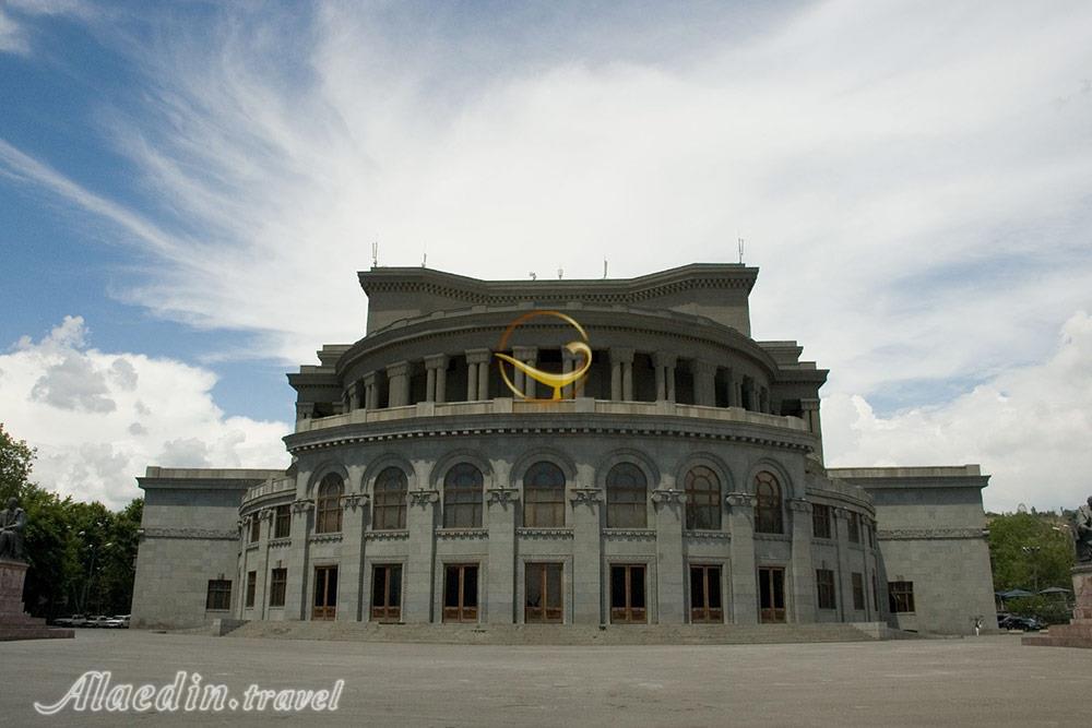 خانه اپرا ایروان ارمنستان | تور ارمنستان علاءالدین تراول