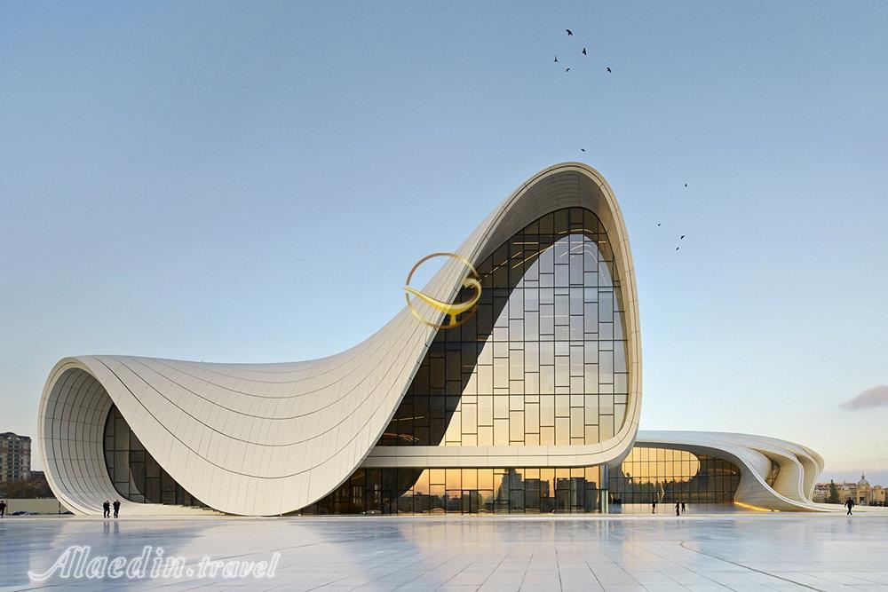 مرکز فرهنگی حیدر علی اف باکو آذربایجان | تور آذربایجان علاءالدین تراول