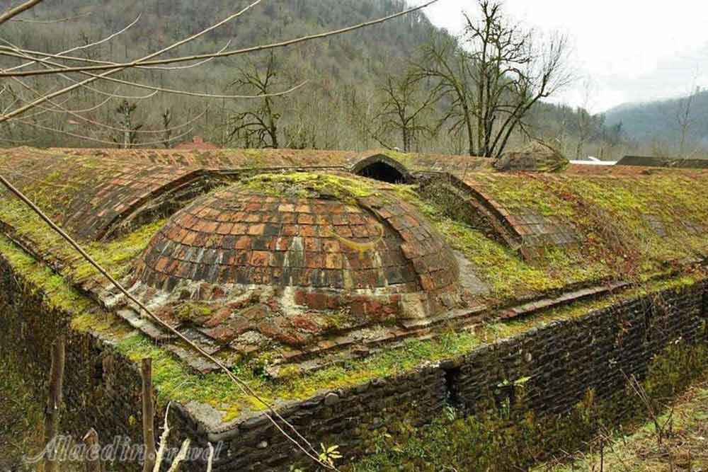 بازدید از کاروانسرای تی تی  در تور دیلمان | علاءالدین تراول