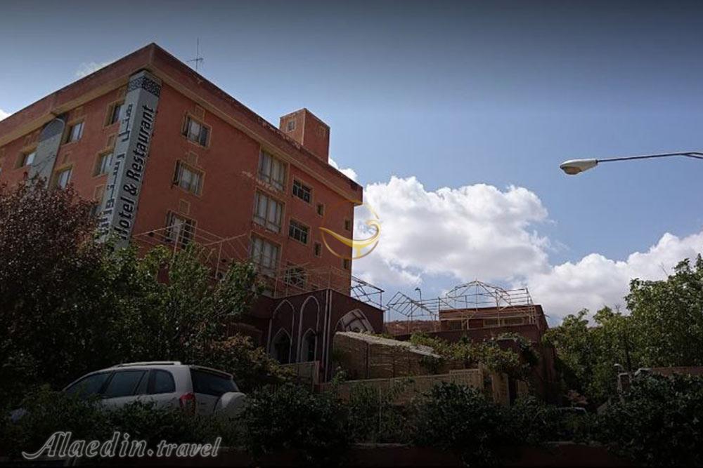 تور هتل ابیانه | علاءالدین تراول