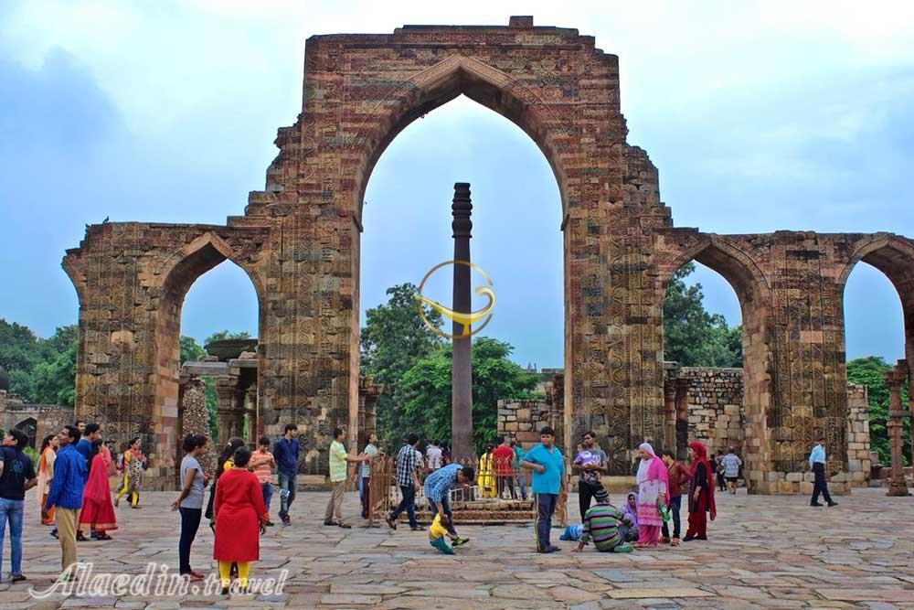 قطب منار دهلی نو هند | تور هند علاءالدین تراول