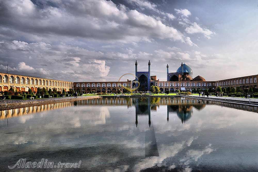 میدان نقش جهان اصفهان | علاءالدین تراول