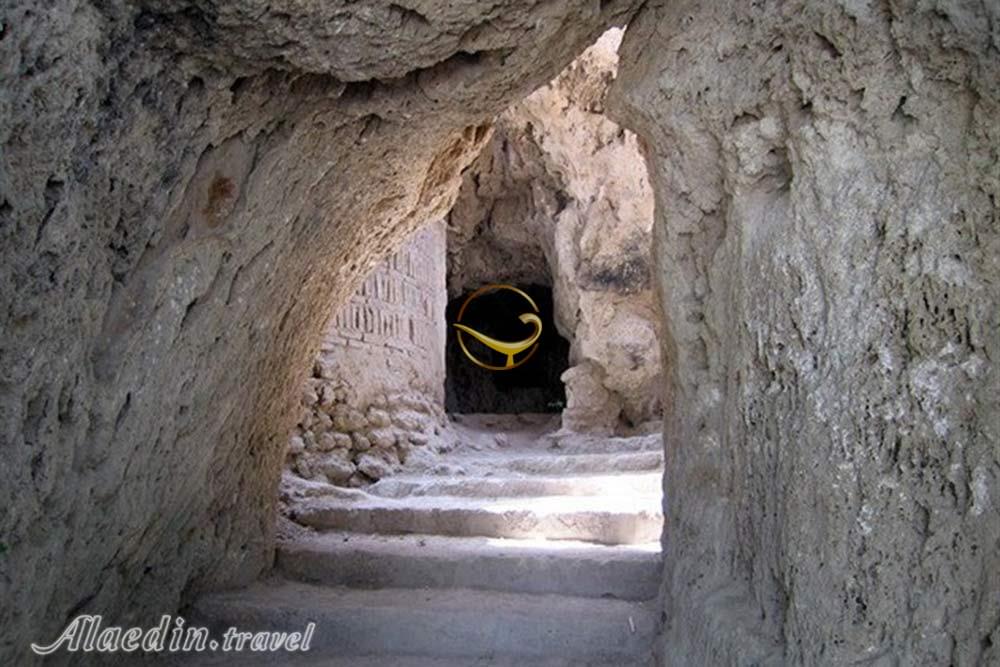 غار نیاسر کاشان | علاءالدین تراول