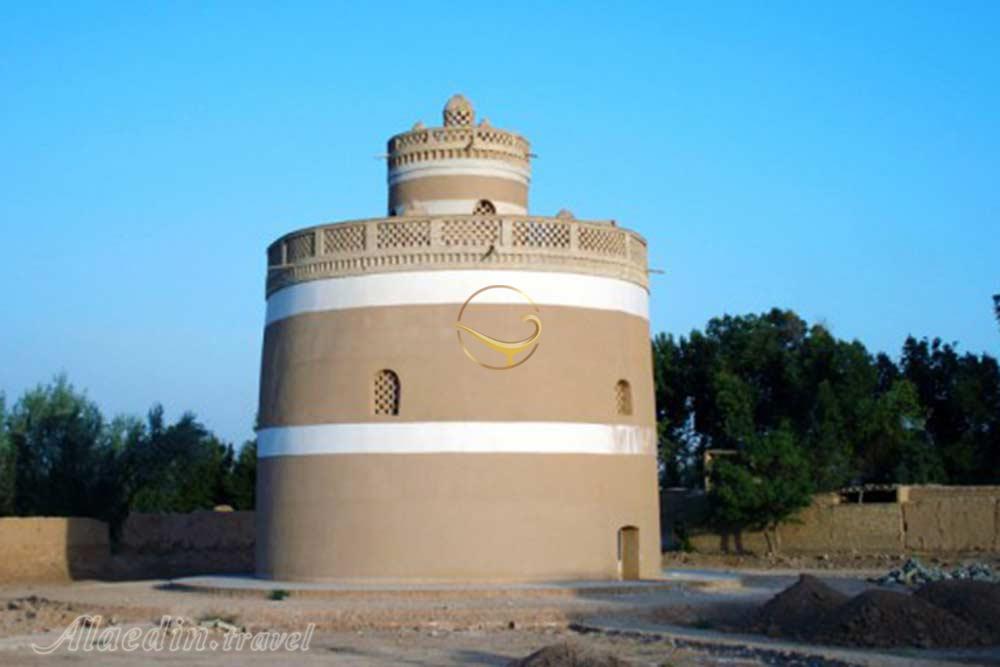 تور کویر خارا؛ کاشان، ورزنه