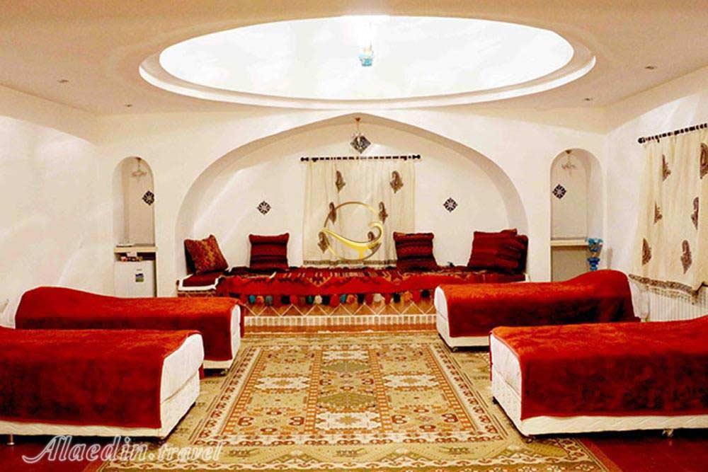 تور کویر متین آباد یک روزه | علاءالدین تراول