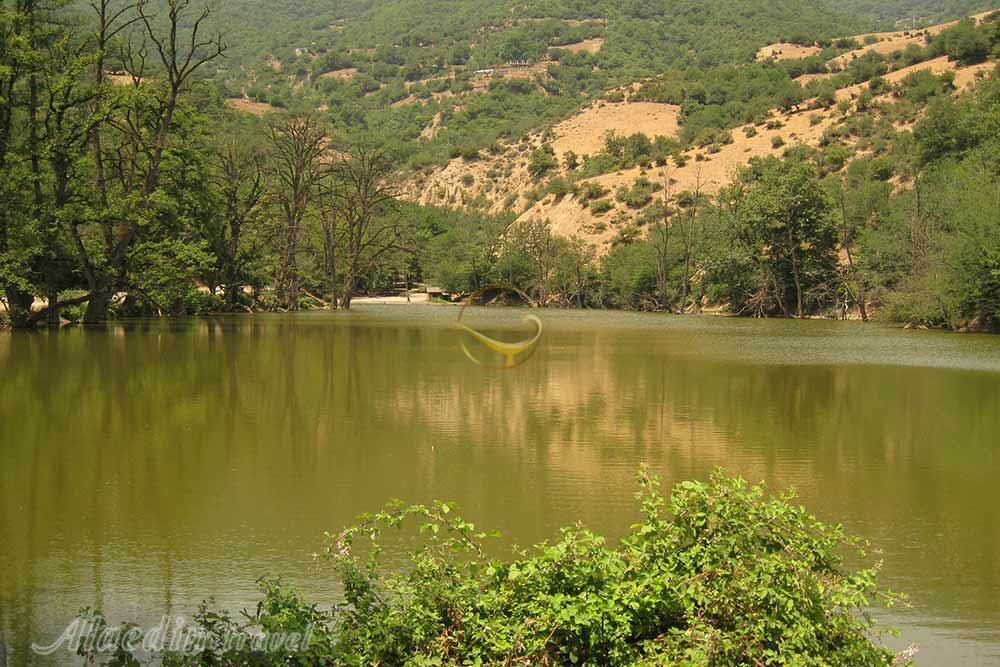 دریاچه شورمست