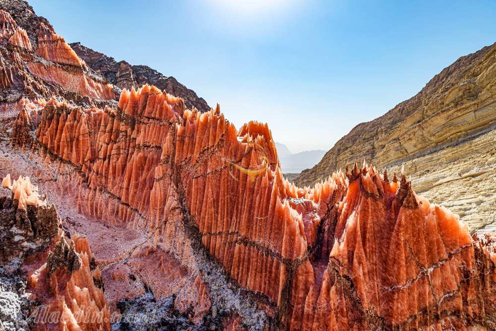 گنبدهای نمکی با طیف رنگ‌های بی‌نظیر در بستک هرمزگان