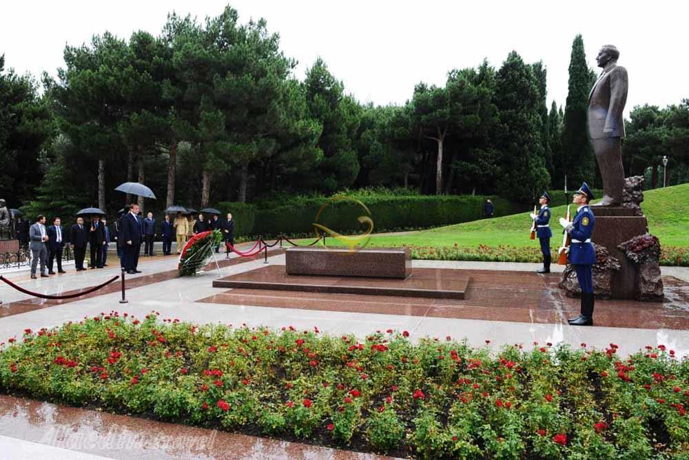 پارک مفاخر باکو | علاءالدین تراول