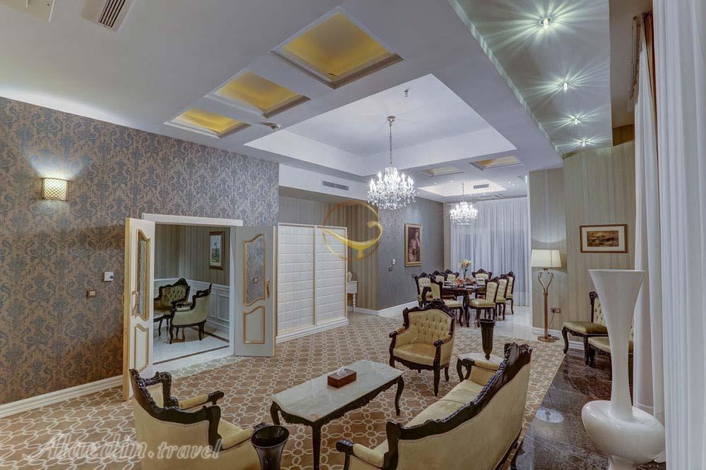 گروه هتل های اسپیناس | علاءالدین تراول