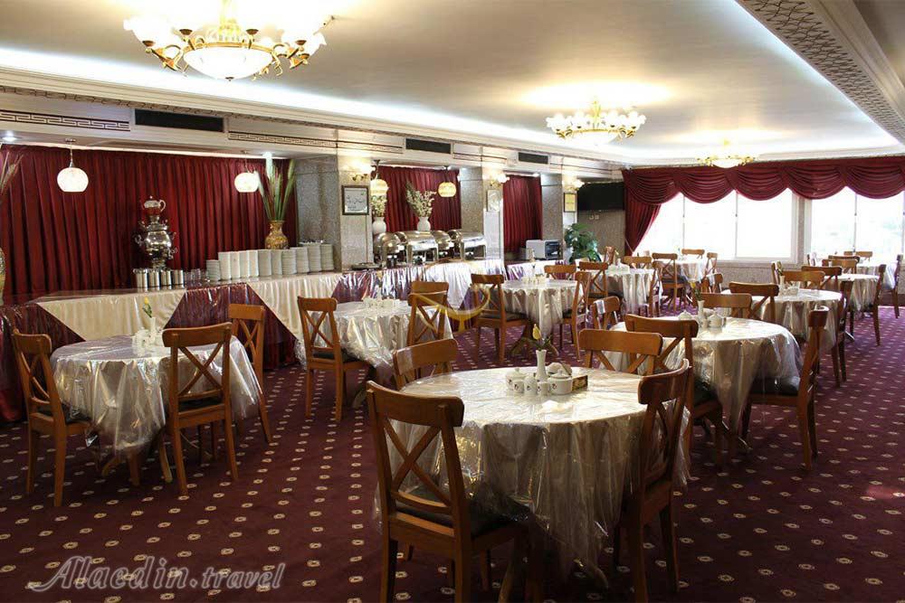 رستوران هتل 3 ستاره ملل اصفهان | علاءالدین تراول