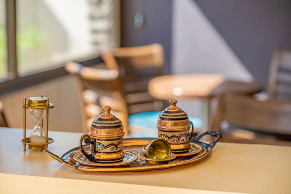 کافی شاپ هتل اسکان الوند تهران | علاءالدین تراول