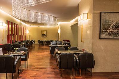 کافه ایتالیایی پرسیت هتل پارسیان آزادی | علاءالدین تراول