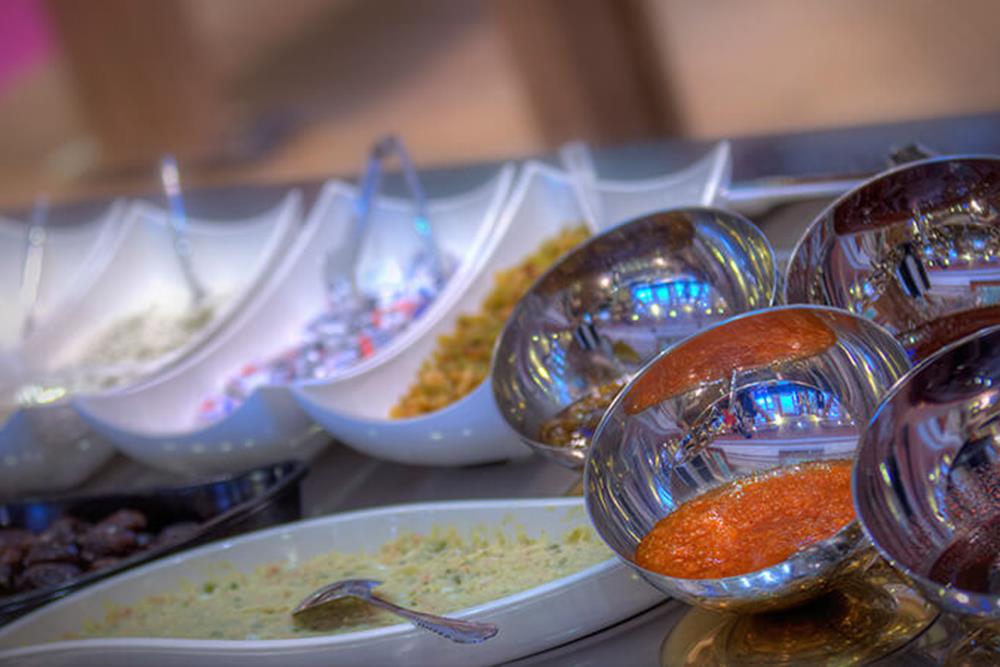 سالن صبحانه خوری ارغوان هتل درویشی مشهد | علاءالدین تراول