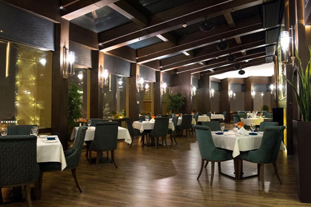 رستوران کنتیننتال هتل اسکان الوند تهران | علاءالدین تراول