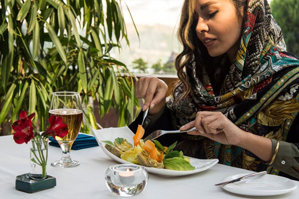 رستوران کنتیننتال هتل اسکان الوند تهران | علاءالدین تراول