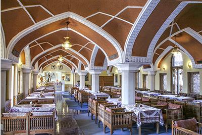 سفره خانه سنتی هتل عباسی اصفهان