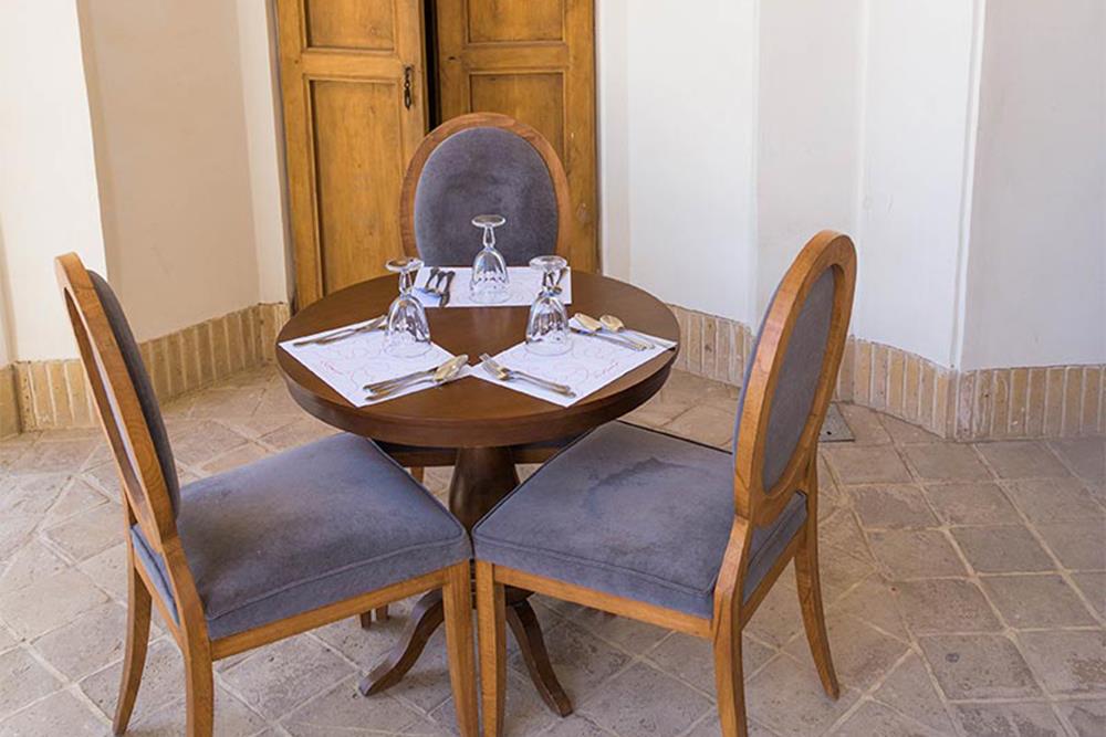 رستوران تالار آئینه هتل عامری ها کاشان | علاءالدین تراول