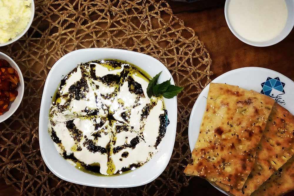 رستوران مکث کرمان | علاءالدین تراول