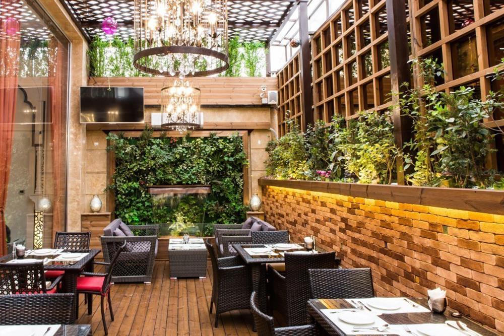 رستوران مدائن ظفر تهران | علاءالدین تراول