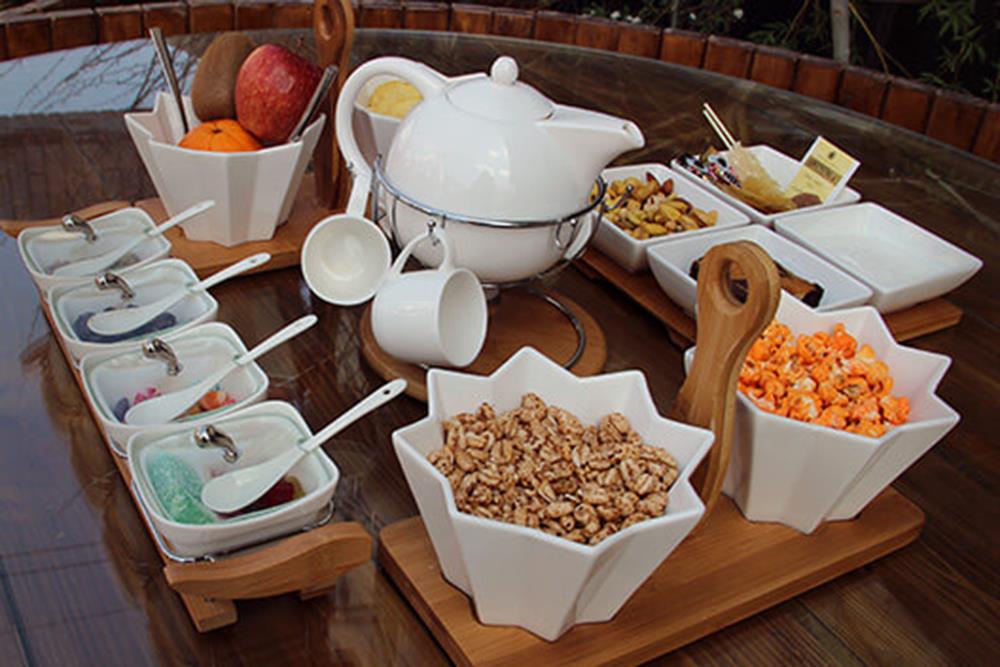 چایخانه سنتی برکه هتل درویشی مشهد | علاءالدین تراول