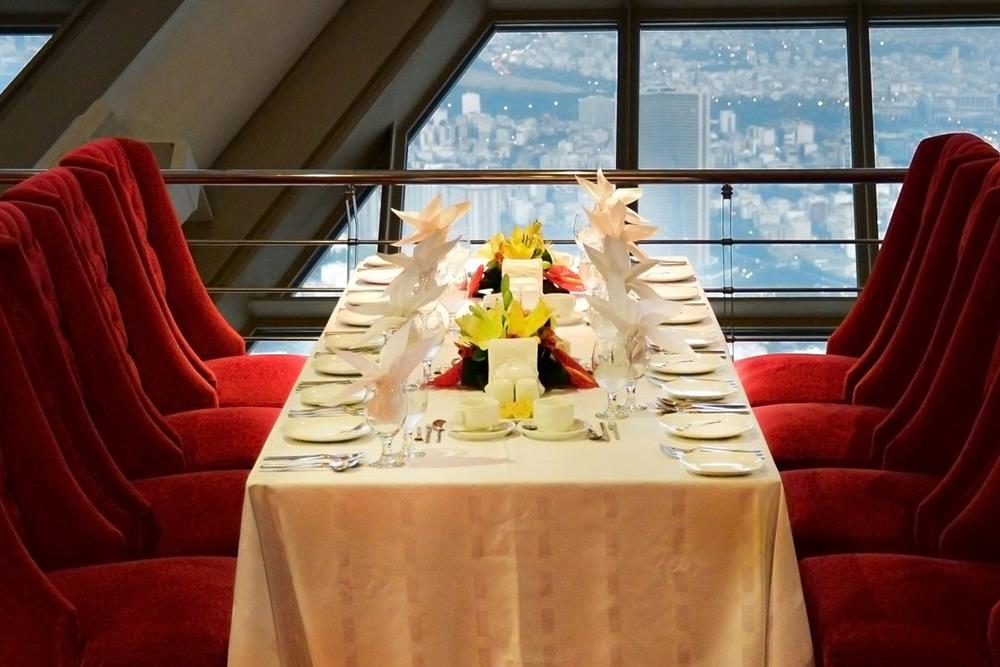 رستوران گردان برج میلاد تهران | علاءالدین تراول