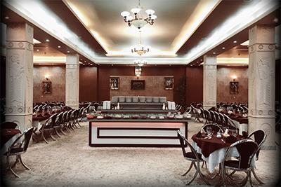 رستوران آپادانا هتل پرسپولیس شیراز