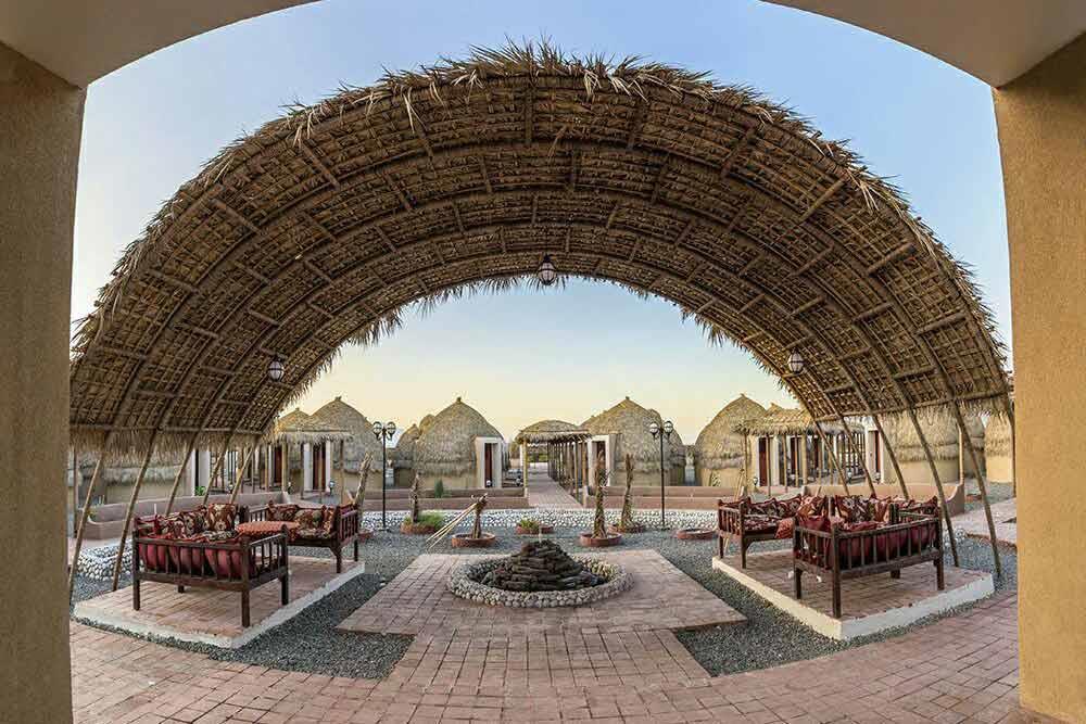 کافی شاپ هتل کپری قلعه گنج | علاءالدین تراول