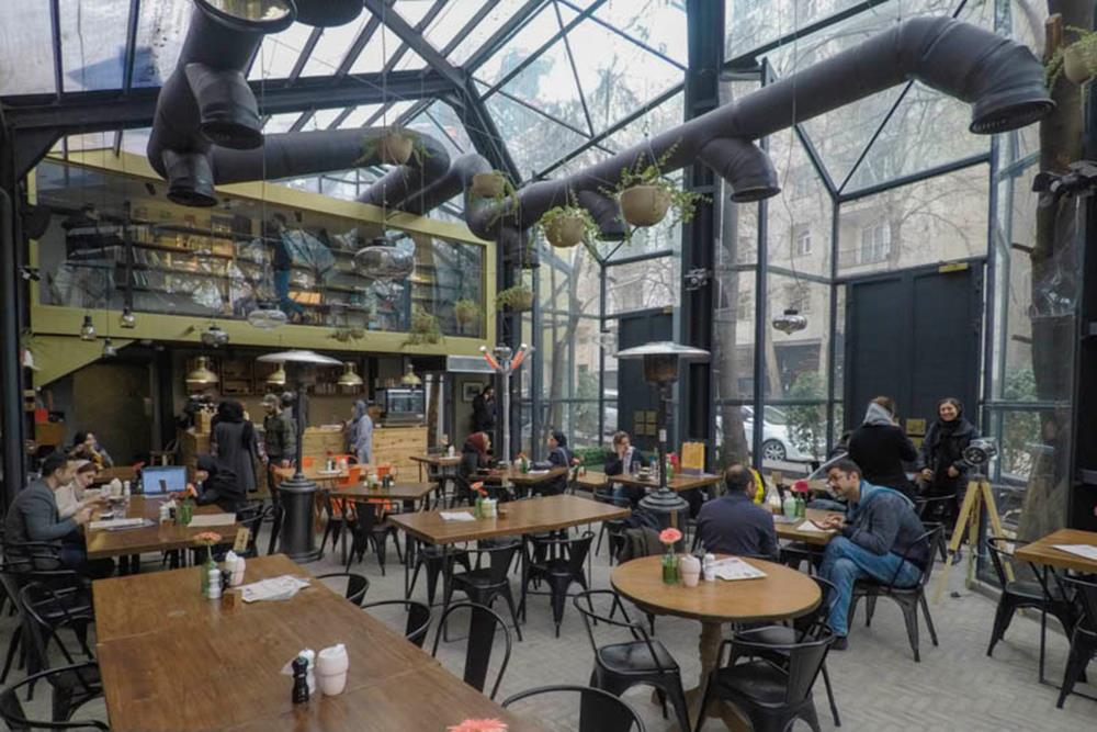 رستوران و کافه خانه فرهنگ رایزن تهران | علاءالدین تراول