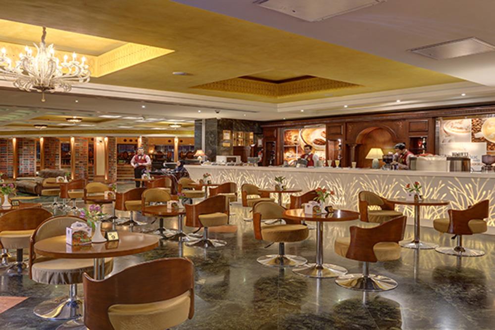 کافی شاپ هتل بزرگ شیراز | علاءالدین تراول