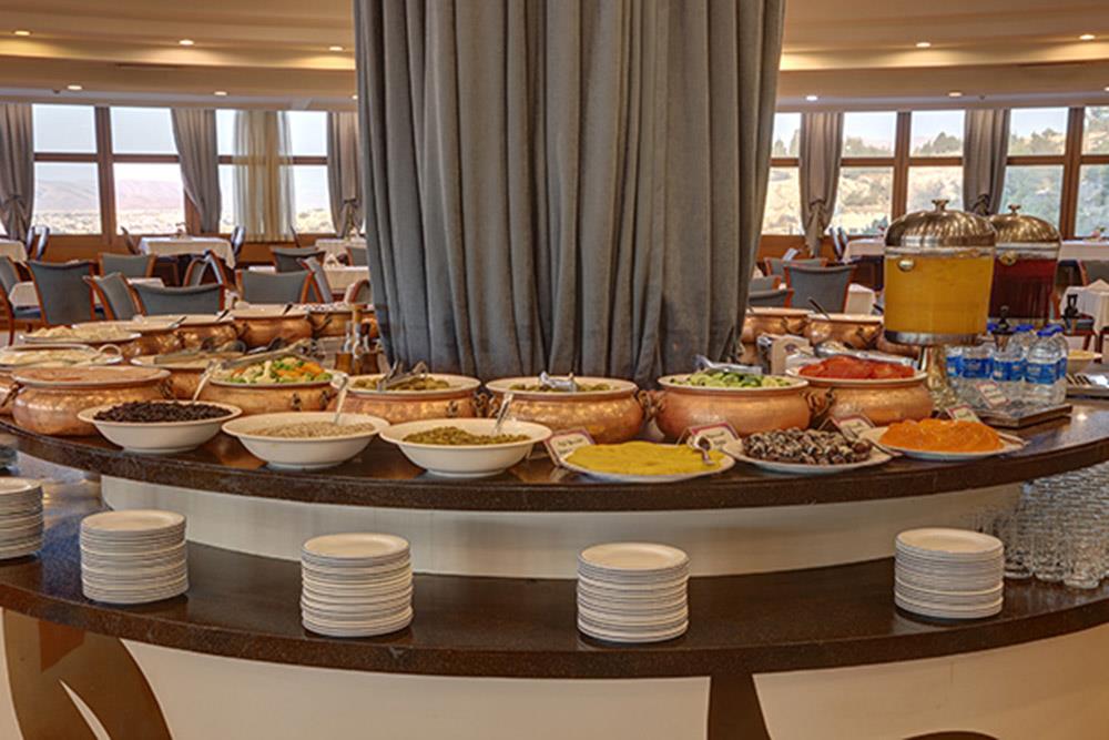 رستوران ایرانی هتل بزرگ شیراز | علاءالدین تراول