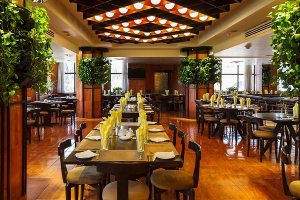 کافه رستوران ایتالیایی هتل پارس شیراز | علاءالدین تراول