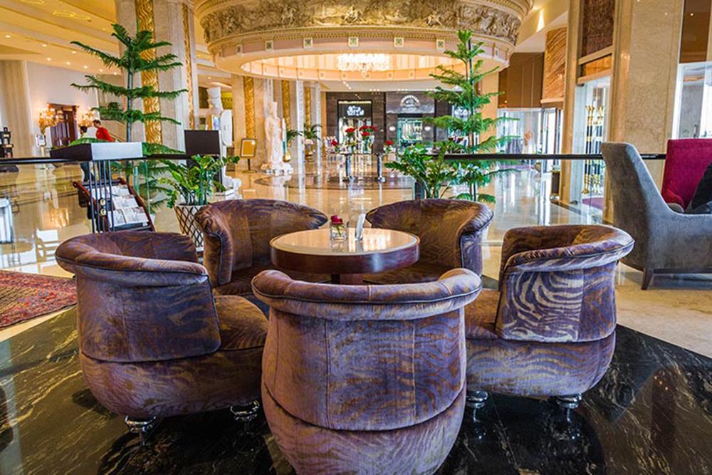 کافه سان ست هتل اسپیناس پالاس | علاءالدین تراول