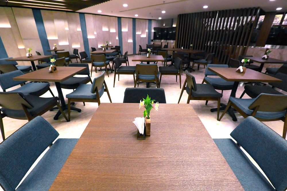 کافه سودا هتل آتانا تهران | علاءالدین تراول