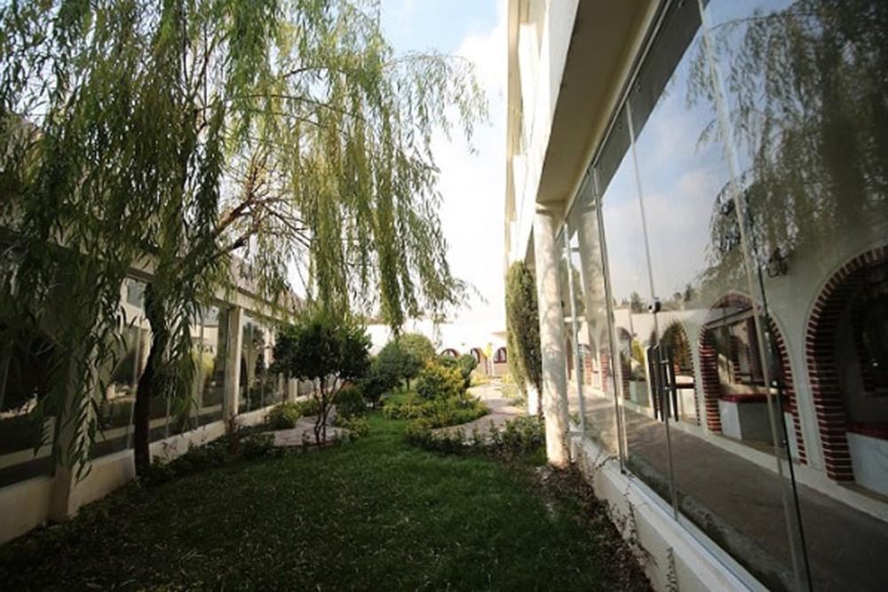 رستوران زوفا هتل ارم تهران | علاءالدین تراول