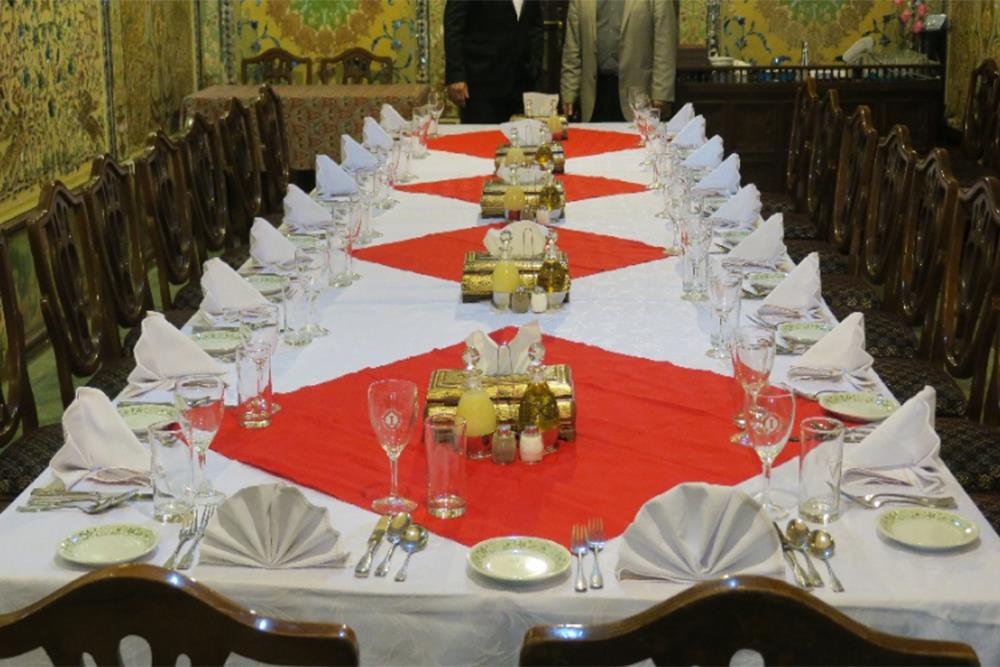 رستوران نمکدون هتل لاله تهران | علاءالدین تراول