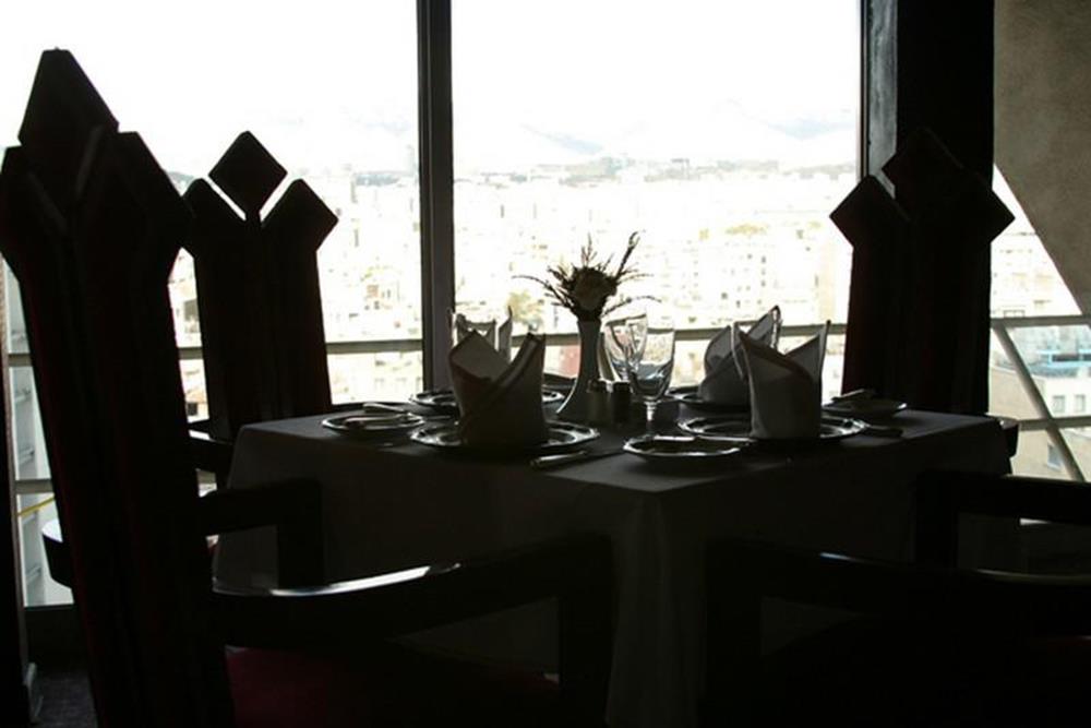 رستوران روتیسری هتل لاله تهران | علاءالدین تراول