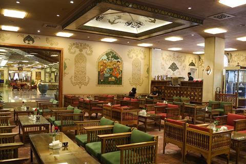 کافه تریا هتل عباسی اصفهان