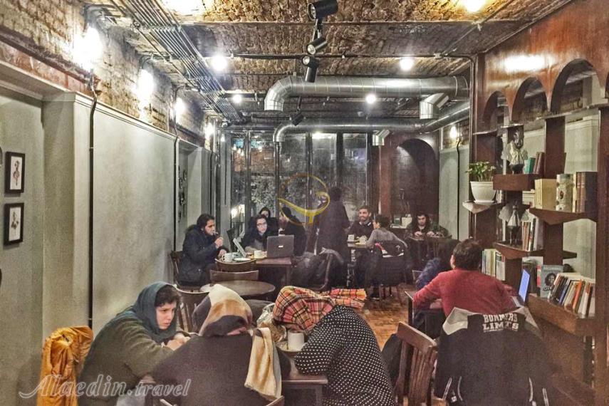 کافه شکسپیر تهران