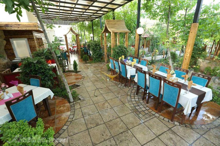 رستوران مهستان شاندیز | علاءالدین تراول