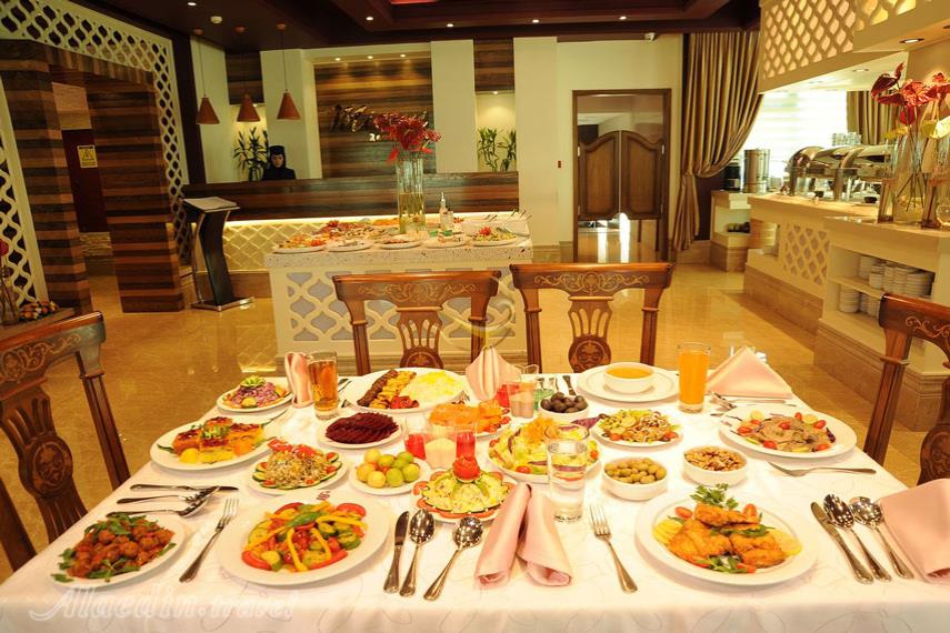 رستوران میامی هتل سیمرغ تهران | علاءالدین تراول