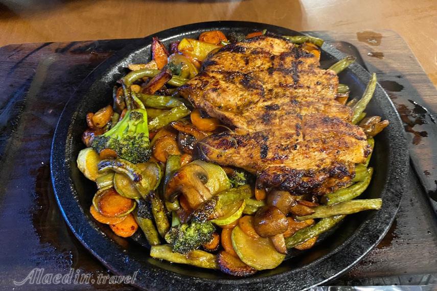 رستوران ممد استیک (شعبه آ اس پ) | علاءالدین تراول