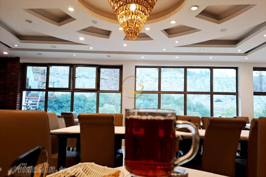 رستوران شازده ماهان آمل