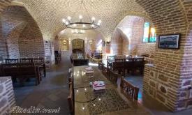 رستوران بوتیک هتل میرزا مهدی فراش باشی (سرخه ای)